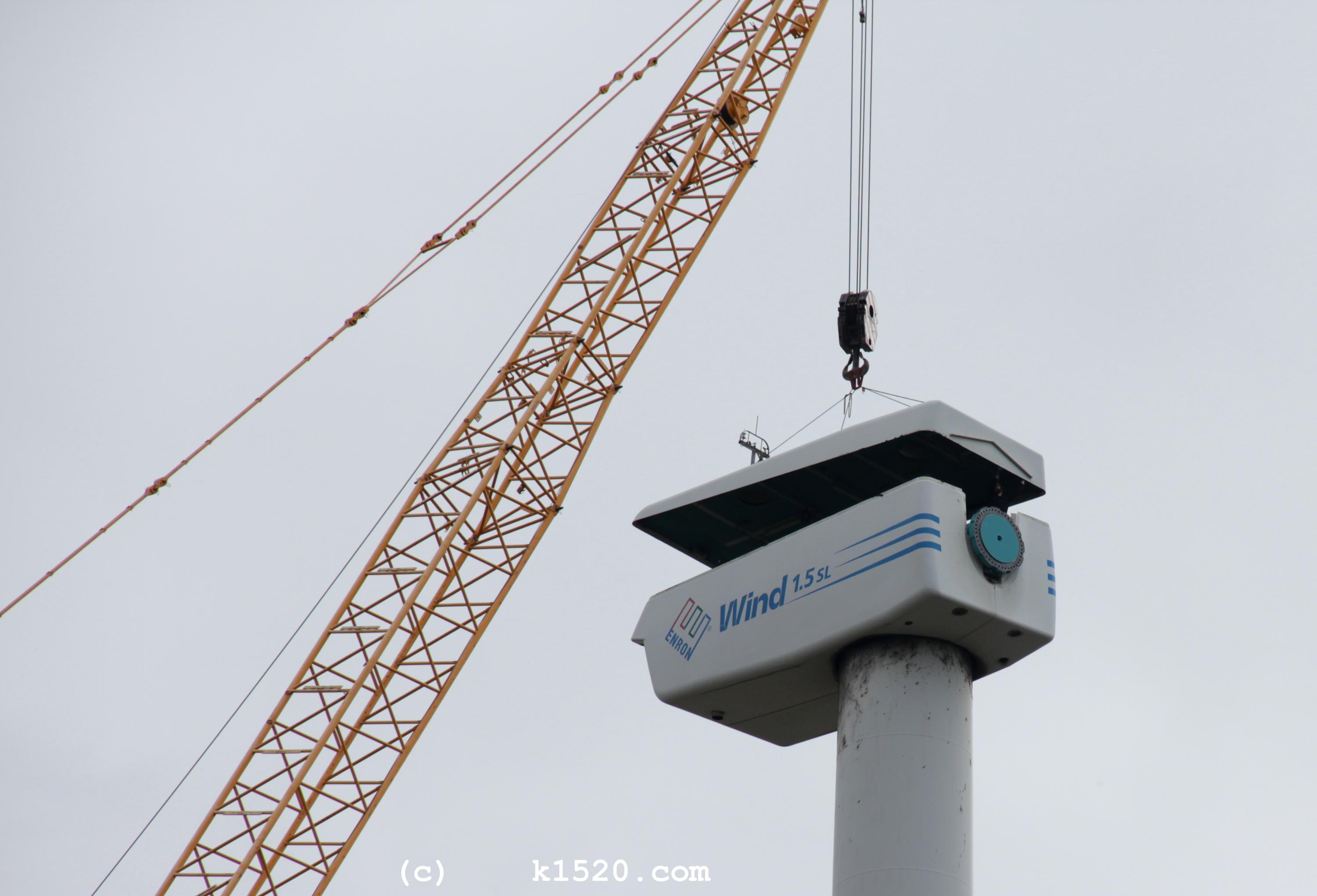 Reparatur Windrder im Windpark Arneburg/Elbe 10/2023,
  Kraneinsatz, 